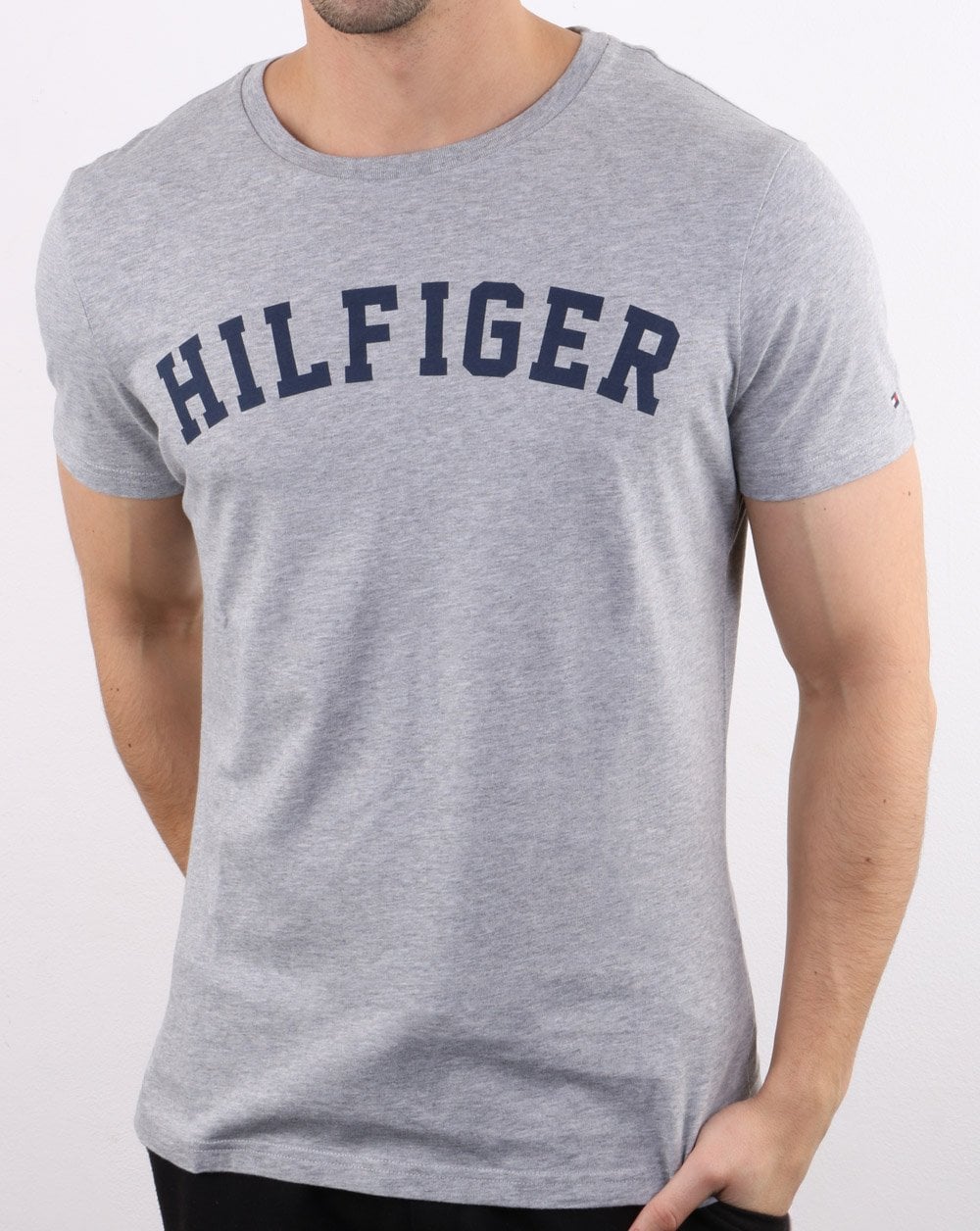 Tommy Hilfiger – T-Shirt mit Logo in Grau meliert