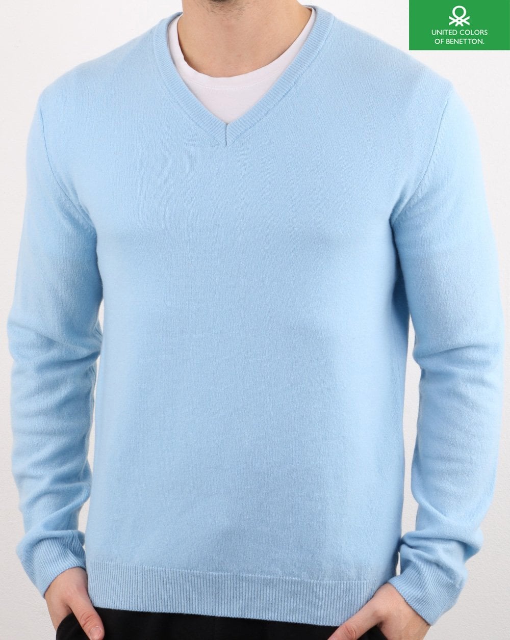 Benetton Pullover aus Merinowolle mit V-Ausschnitt Blau
