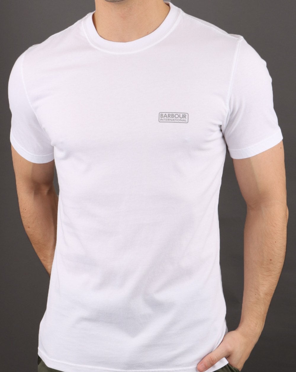 Barbour International – Weißes T-Shirt mit kleinem Logo