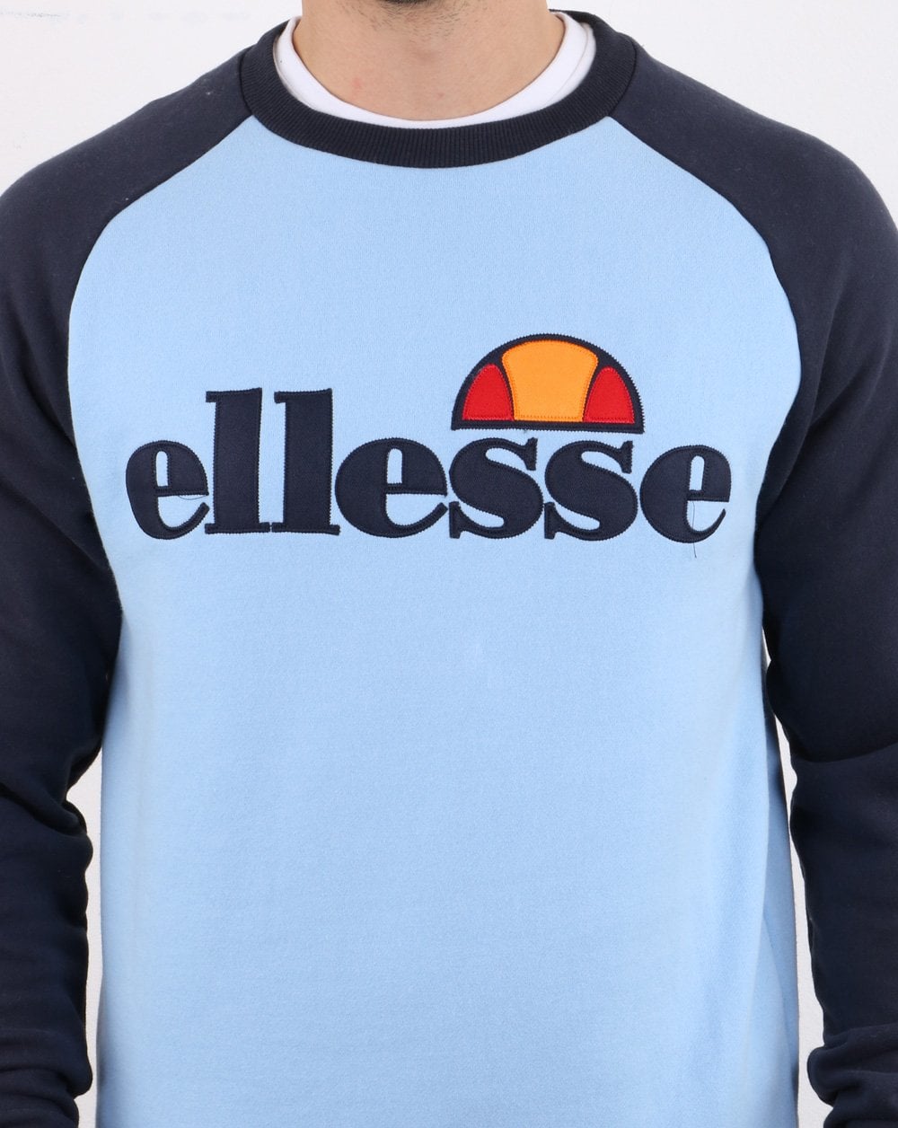 Ellesse – 90er Raglan-Sweatshirt, Himmelblau/Marineblau