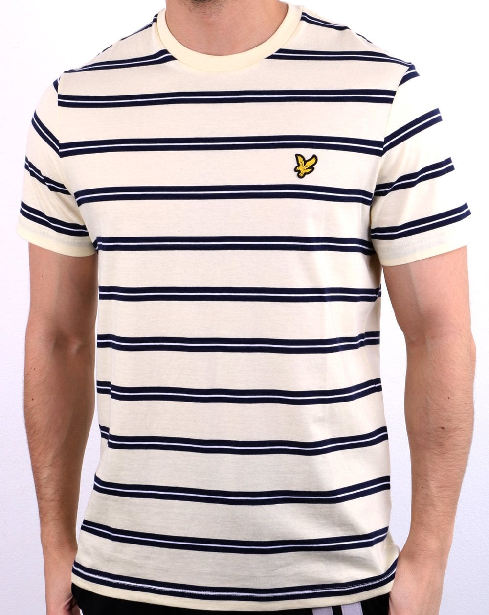 Lyle And Scott – Breites T-Shirt mit Doppelstreifen in Buttercreme
