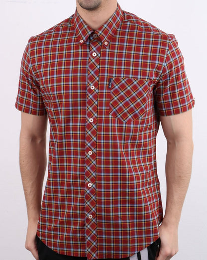 Ben Sherman – Kurzärmliges Karohemd in Rot