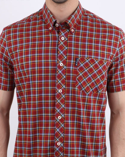 Ben Sherman – Kurzärmliges Karohemd in Rot