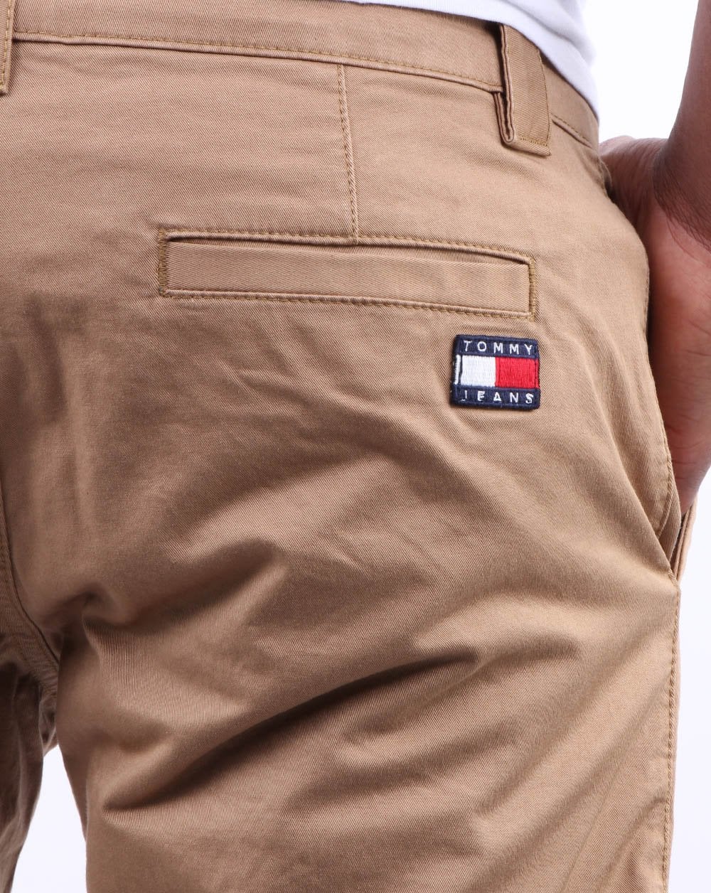 Tommy Jeans – Scanton Chino in Tigers Eye