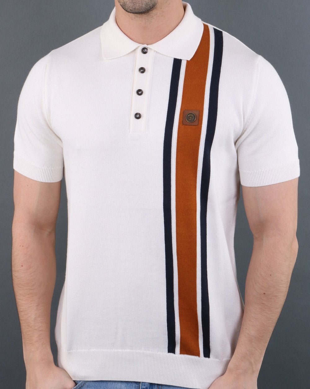 Trojan – Gestreiftes Poloshirt aus Strick in Ecru