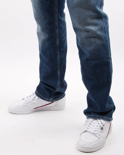 Tommy Hilfiger – Ryan – Entspannte, gerade Jeans mit geradem Bein, Kevin, Mittelblau