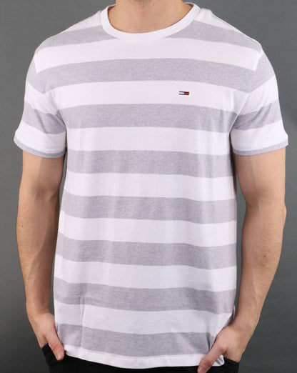 Tommy Hilfiger – T-Shirt mit kräftigen Streifen in Weiß