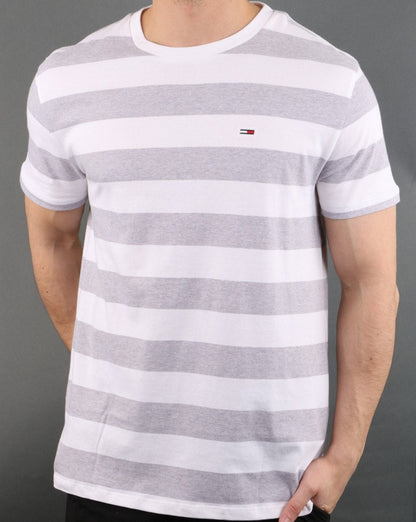 Tommy Hilfiger – T-Shirt mit kräftigen Streifen in Weiß