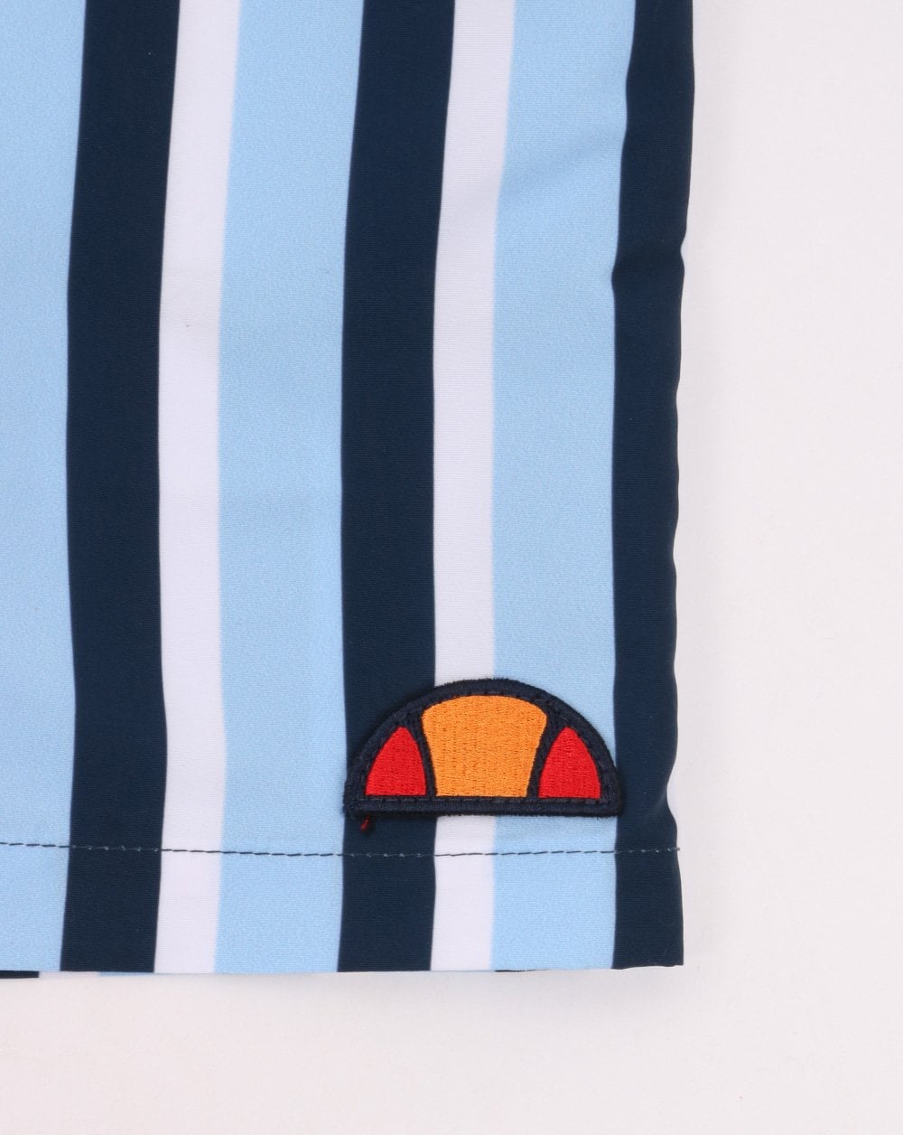 Ellesse – Gestreifte Badeshorts Marineblau/Hellblau