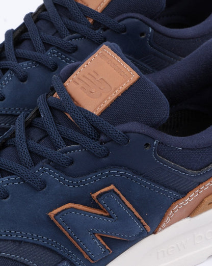 New Balance 997 Sneaker Marineblau/Braun