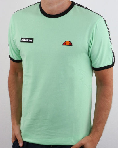 Ellesse – T-Shirt mit Taping-Muster, Grün
