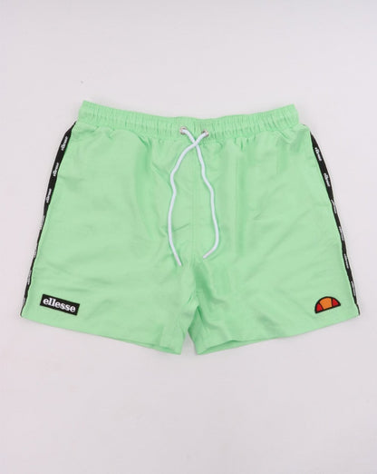 Ellesse – Badeshorts mit Taping in Grün