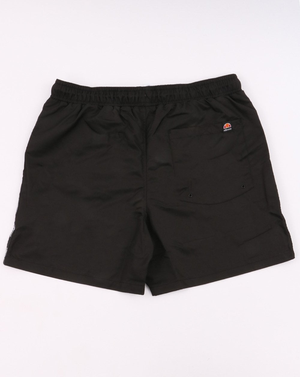 Ellesse – Badeshorts mit Zierband in Schwarz