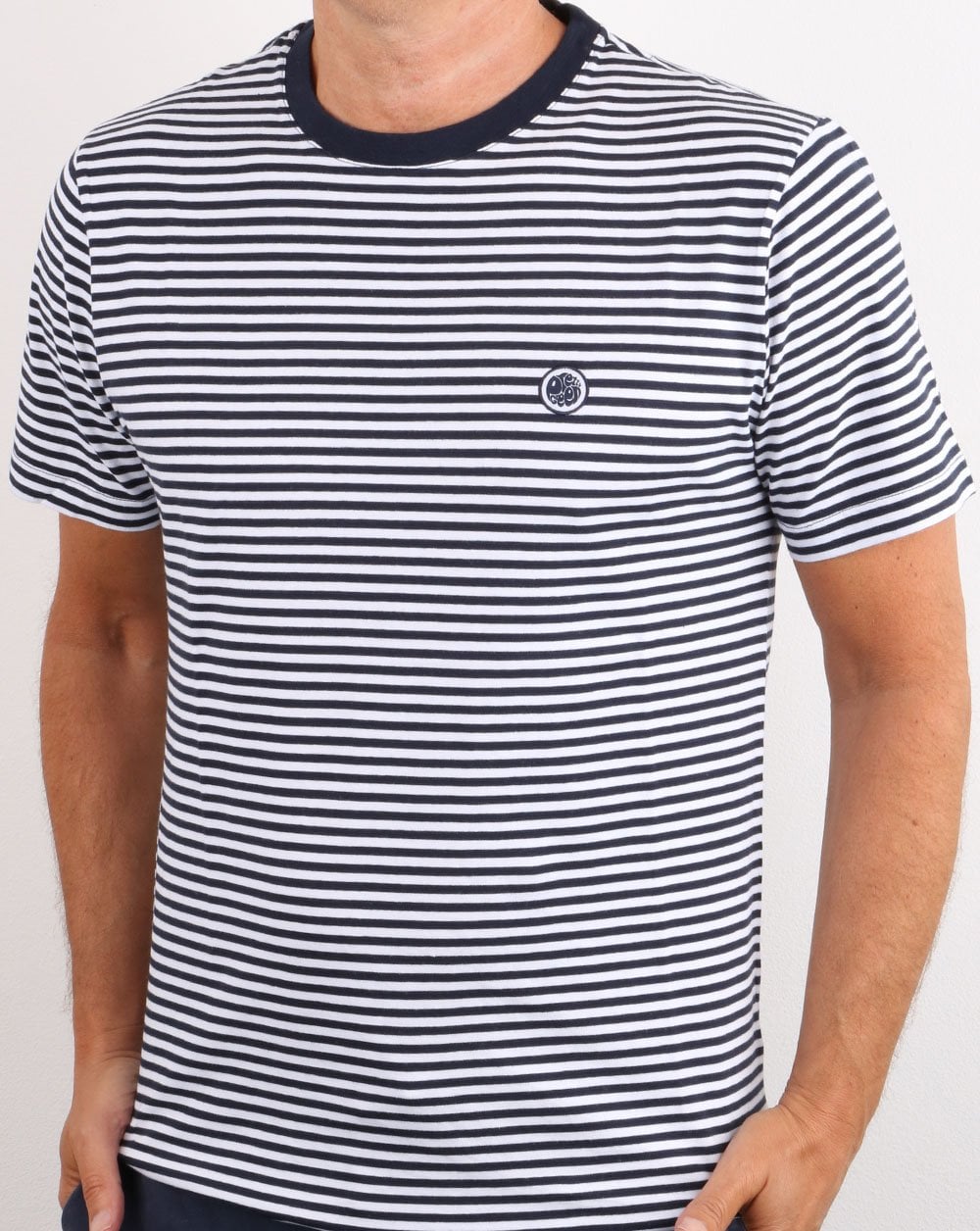 Pretty Green Summerbee Feeder T-Shirt Blau