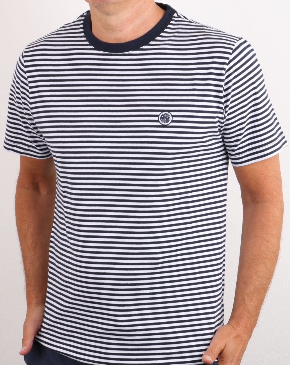Pretty Green Summerbee Feeder T-Shirt Blau