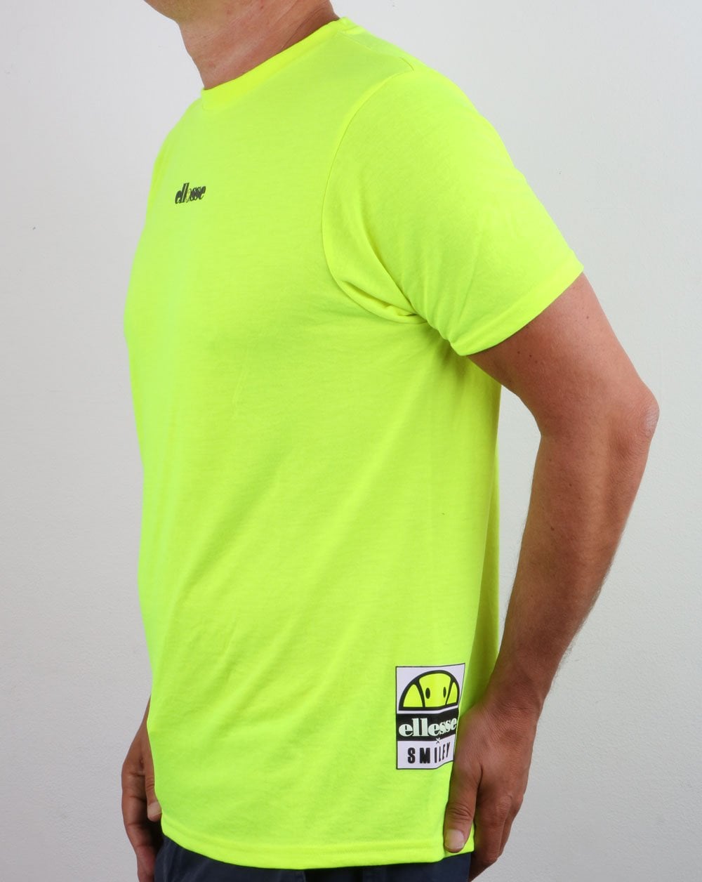 Ellesse – Smiley-T-Shirt in Neongelb