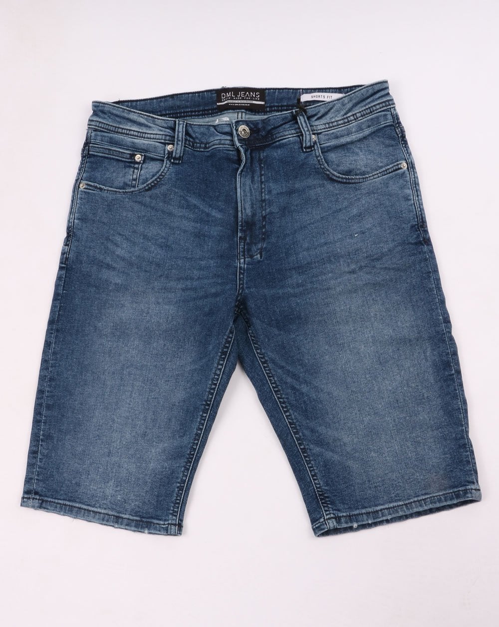 Jeansshorts in dunkler Waschung