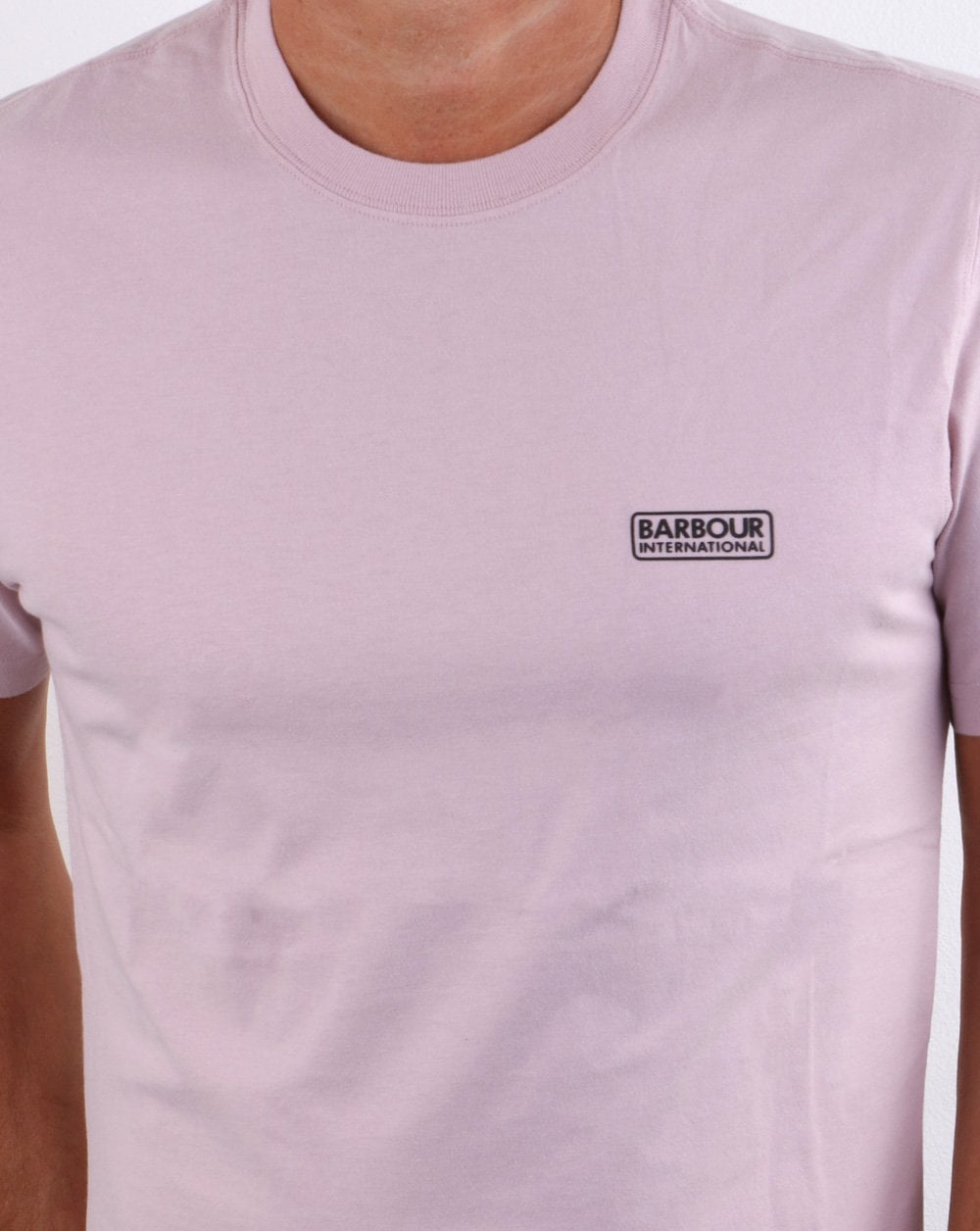 Barbour International – T-Shirt mit kleinem Logo in Staubrosa