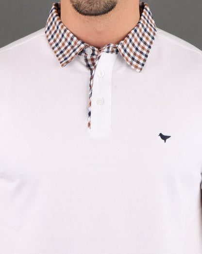Weekend Offender – Kariertes Poloshirt mit Kragen in Weiß