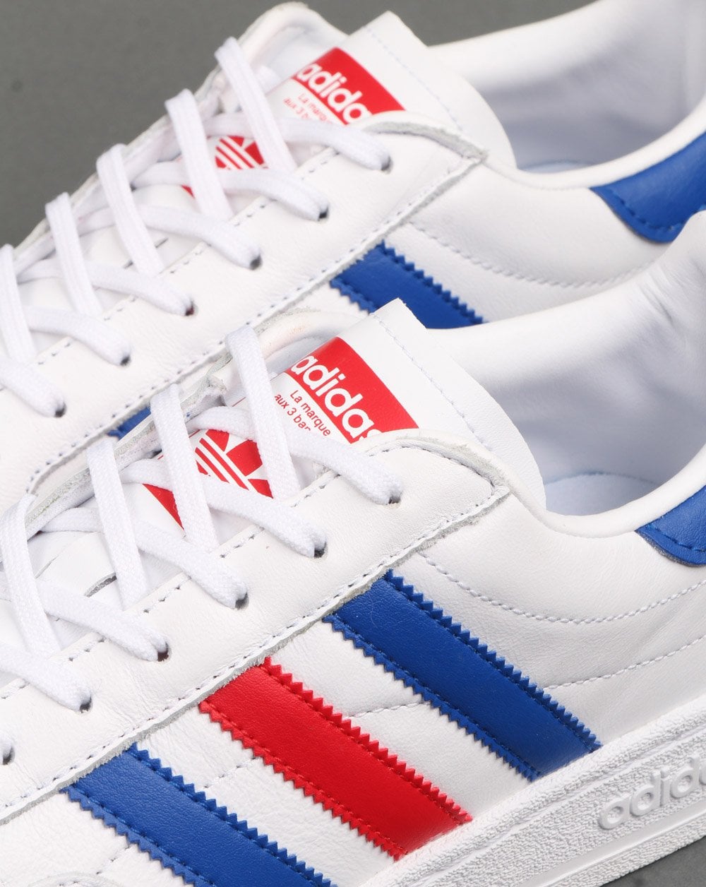 Adidas Team Court Sneakers Weiß/Royalblau/Scharlachrot
