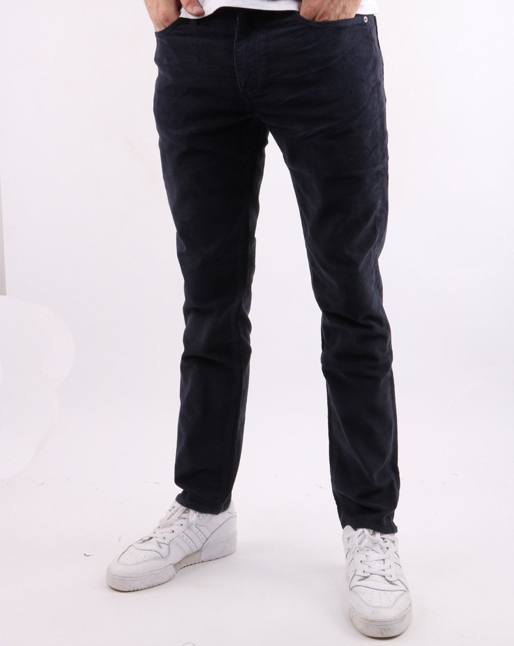 Levis 511 – Slim Fit-Cordhose in Dunkelblau