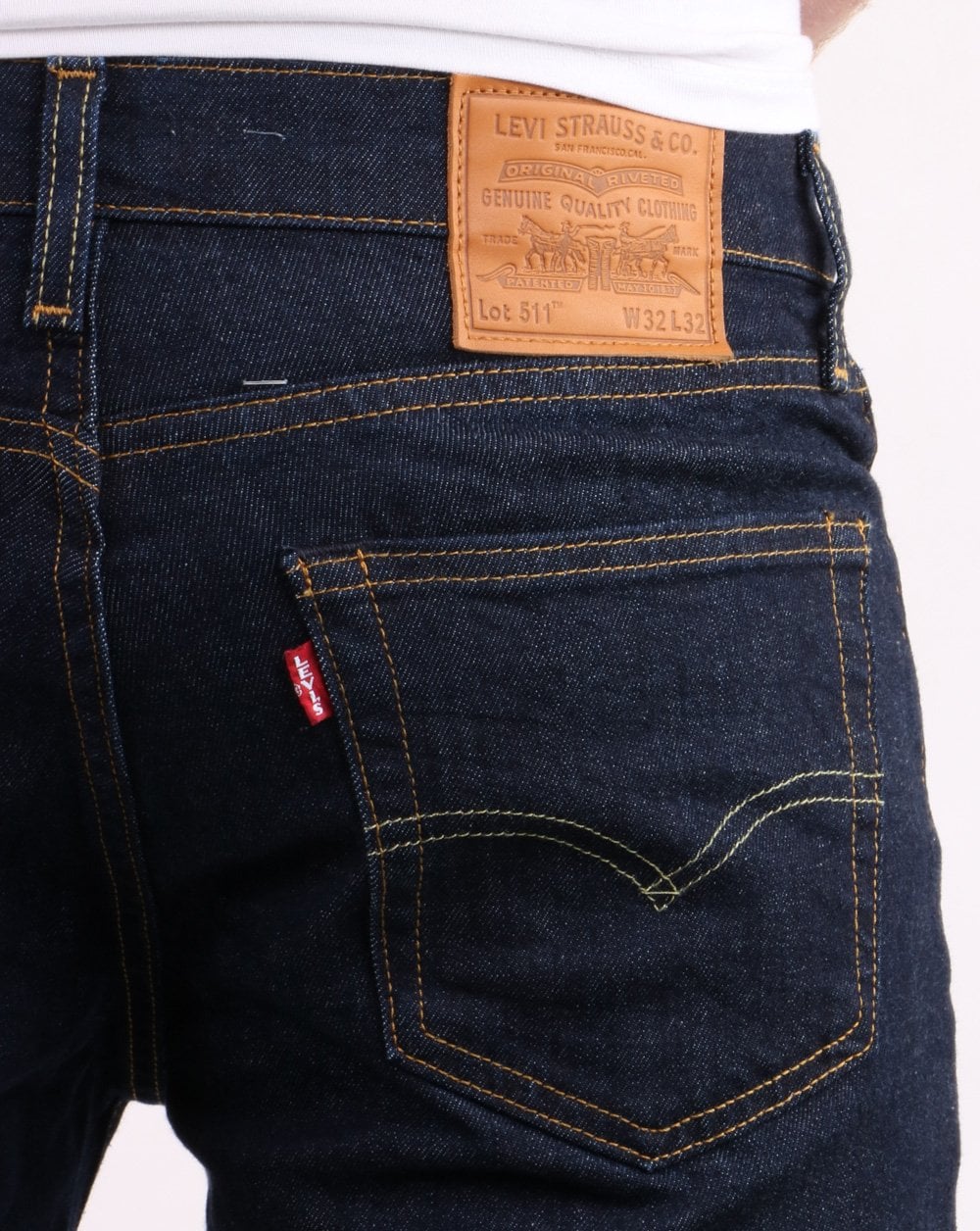 Levis 511 – Slim Fit-Jeans in dunkler Waschung