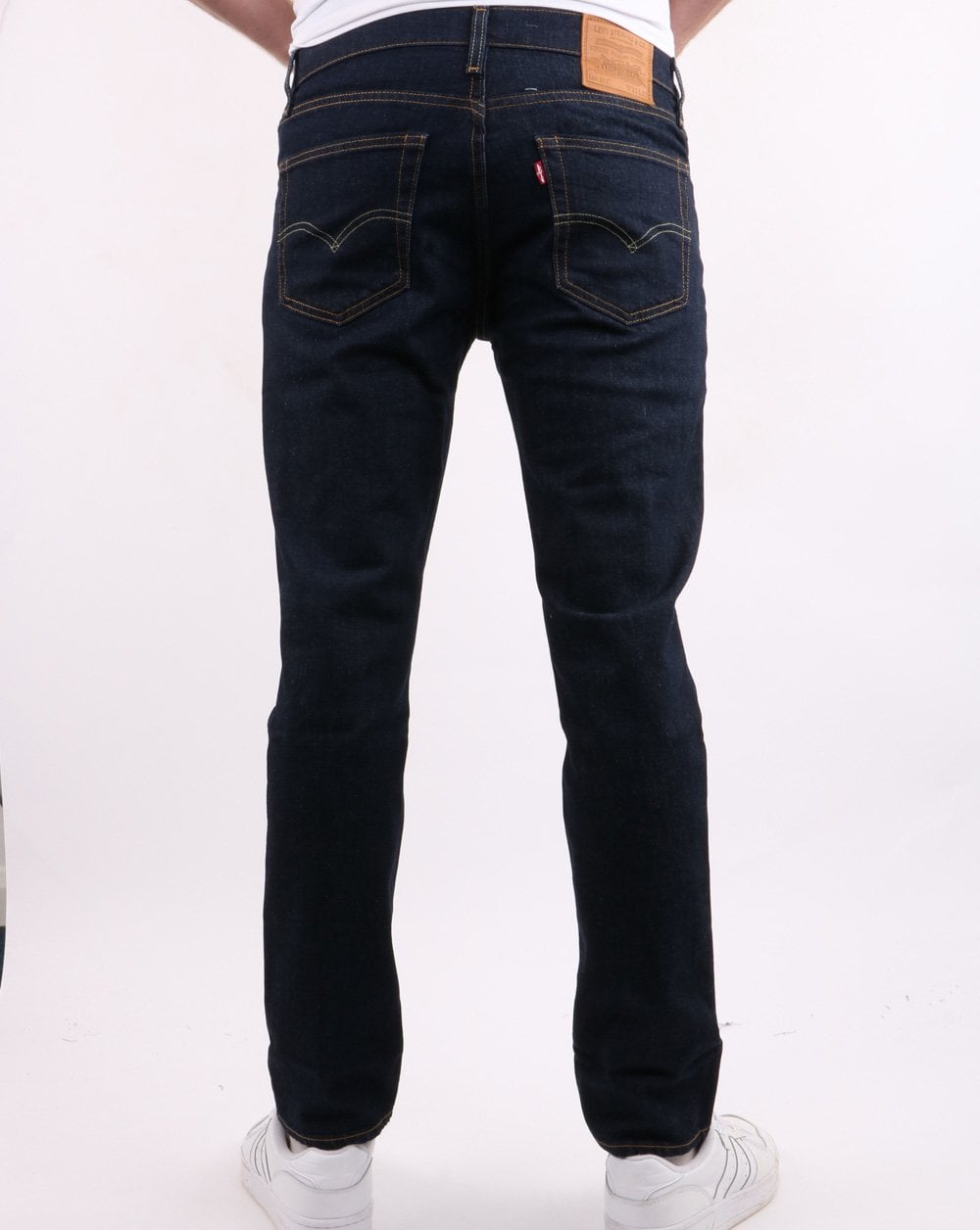 Levis 511 – Slim Fit-Jeans in dunkler Waschung