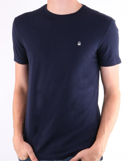 Benetton – T-Shirt mit Logo-Patch in Marineblau
