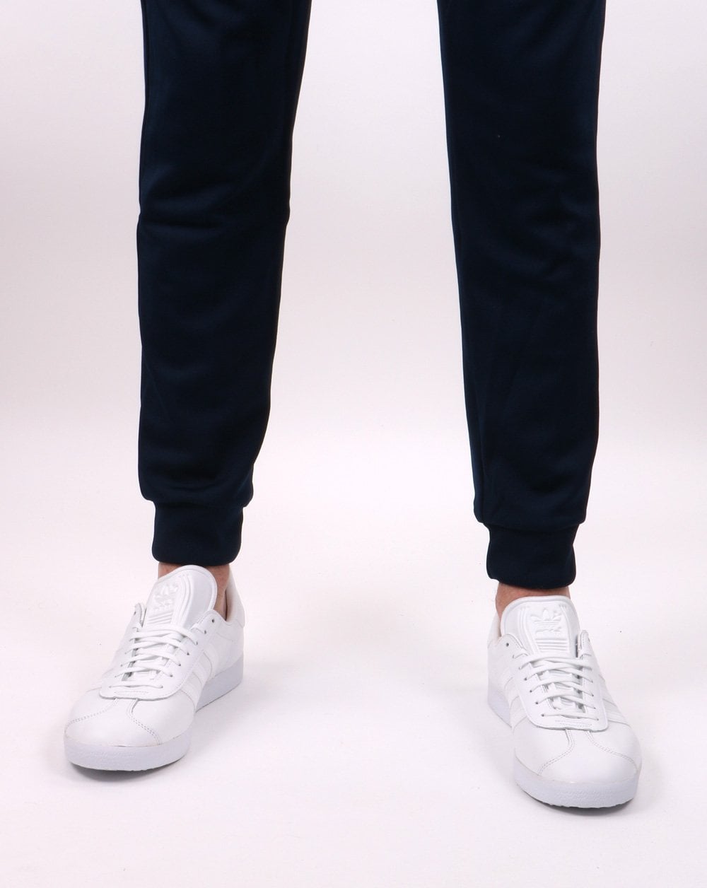 Adidas Originals – Essential – Trainingshose in Marineblau