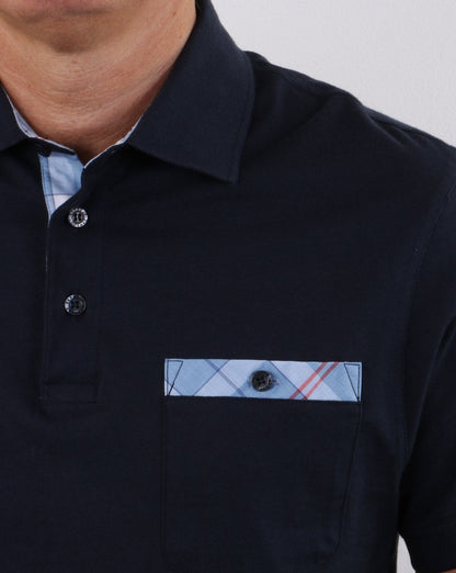 Barbour Poloshirt mit Tartan-Tasche, Marineblau