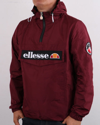 Ellesse – Jacke mit Viertelreißverschluss in Burgunderrot