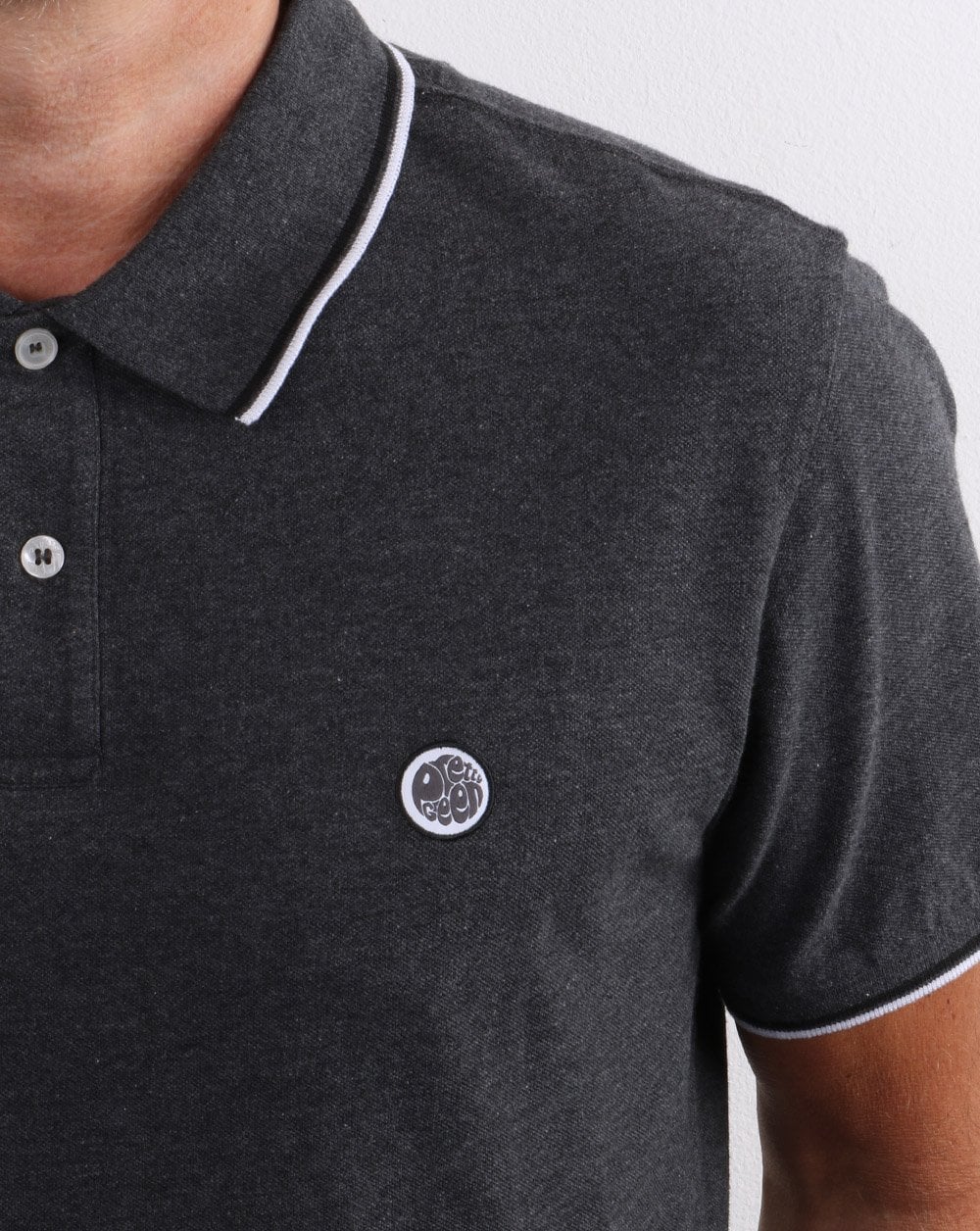 Pretty Green Poloshirt mit Streifen in Grau