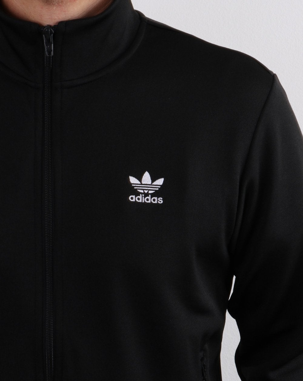 Adidas Originals Essential Trainingsjacke Schwarz