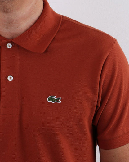 Lacoste – Klassisches Poloshirt in Rostrot
