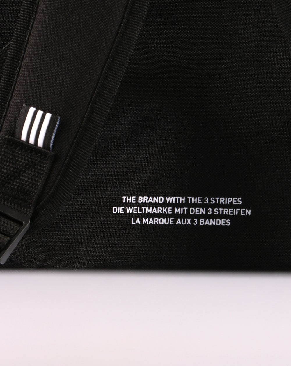 Adidas Originals – Klassischer Rucksack in Schwarz