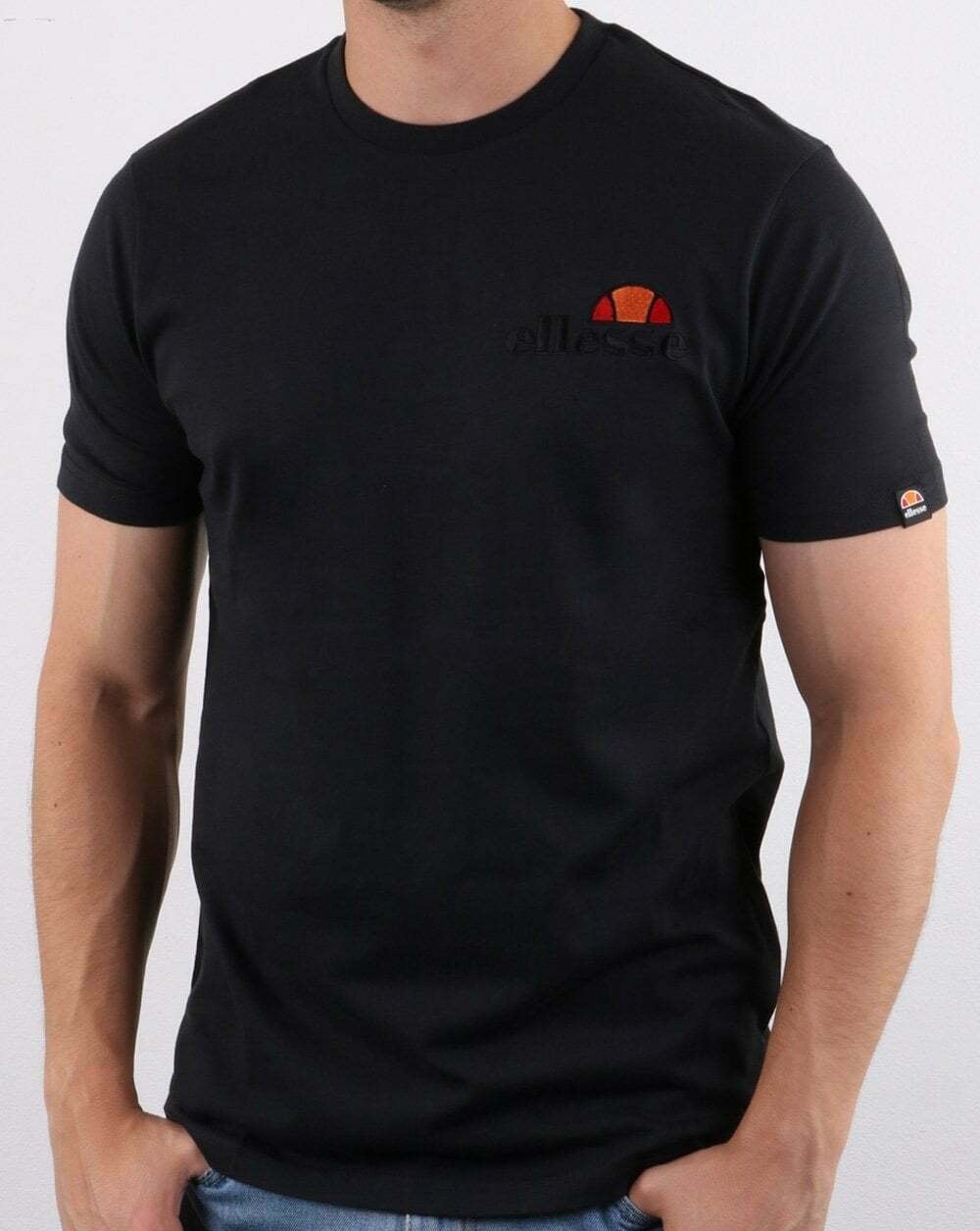 Ellesse – Voodoo – T-Shirt in Schwarz mit Ton-in-Ton-Logo