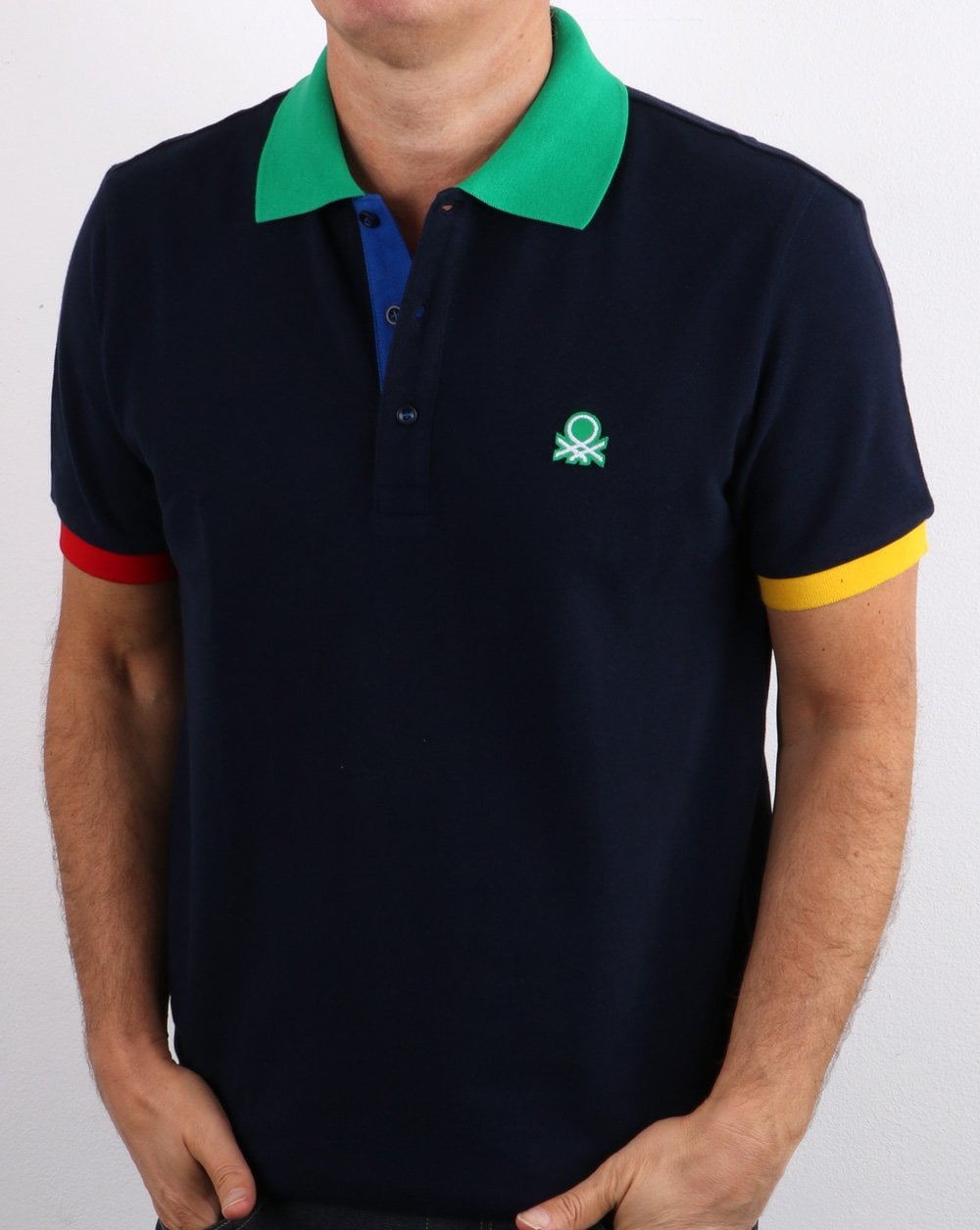 Benetton Poloshirt mit mehrfarbigem Besatz in Marineblau