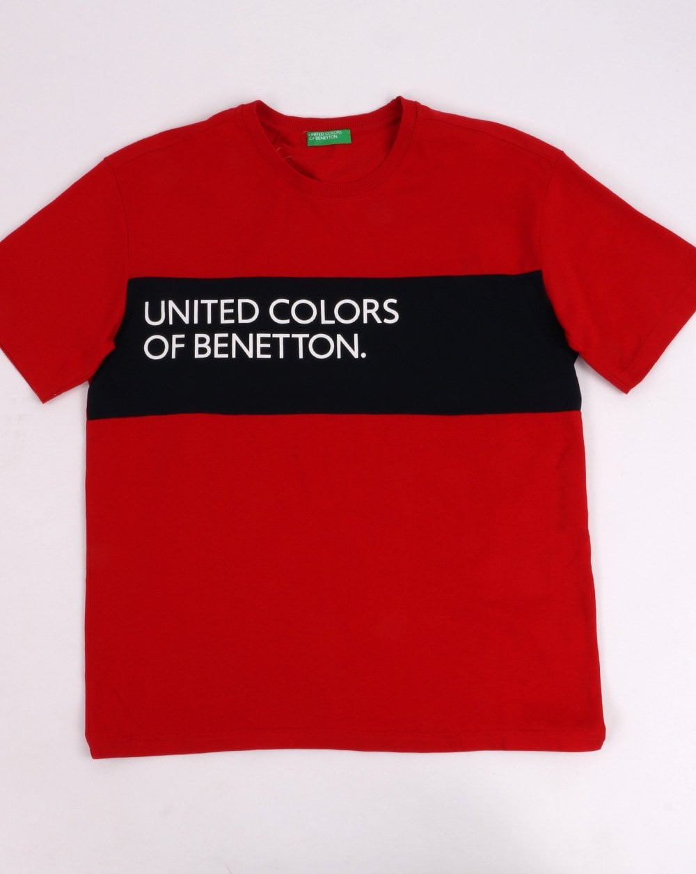 Benetton – Klassisches Crew-T-Shirt mit Tape-Logo in Rot
