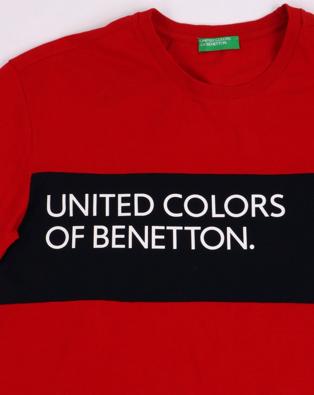 Benetton – Klassisches Crew-T-Shirt mit Tape-Logo in Rot