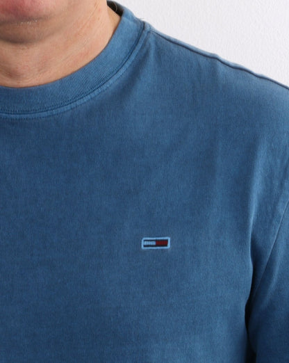 Tommy Jeans – T-Shirt in Sunfaded-Waschung, Blau