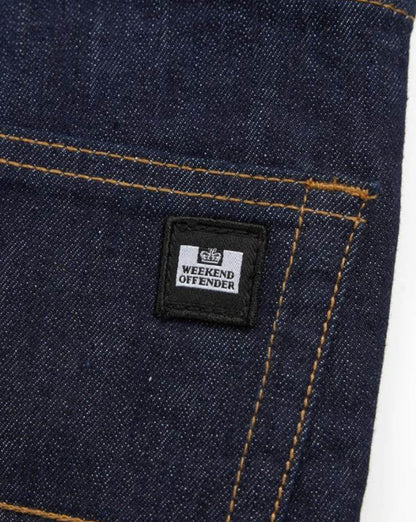 Weekend Offender – Locker geschnittene Jeans in dunkler Spülung