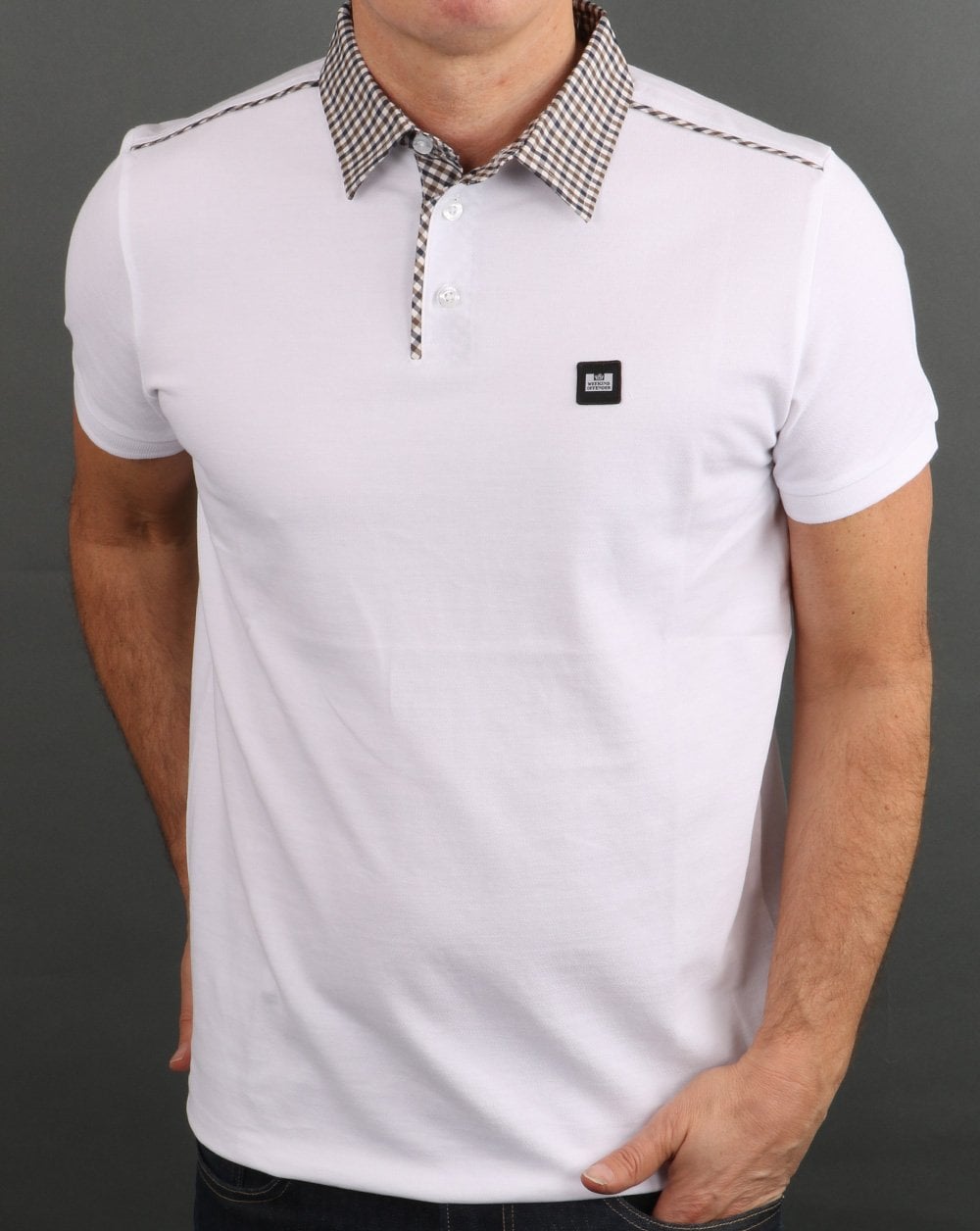 Weekend Offender Poloshirt mit Karokragen in Weiß