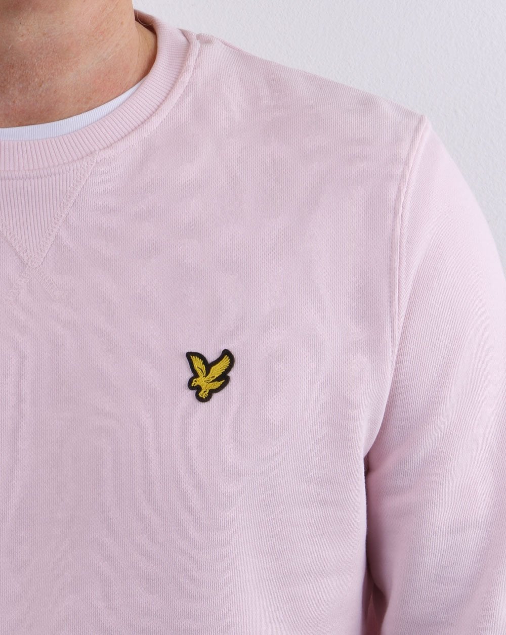 Lyle And Scott Sweatshirt mit Rundhalsausschnitt in Stonewash-Pink
