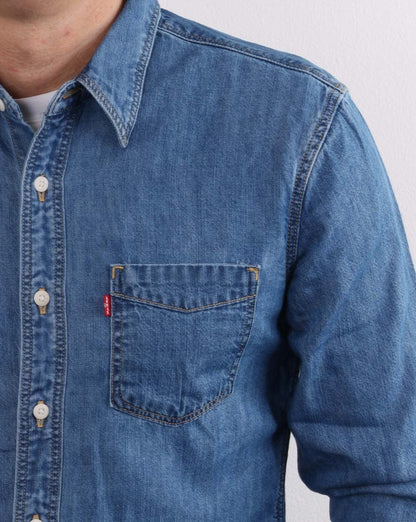 Levis – Sunset Pocket – Schmal geschnittenes Hemd in mittlerer Used-Optik