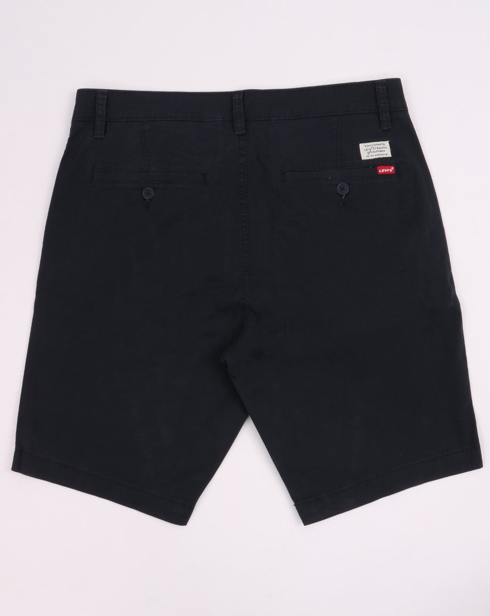 Levis – Taper-Chinoshorts in baltischem Marineblau