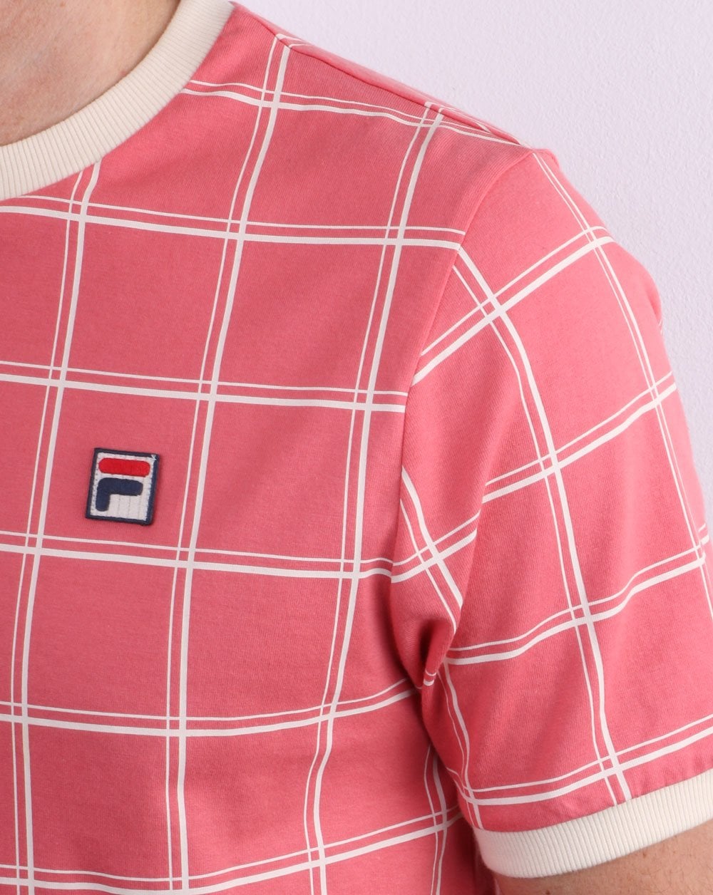 Fila – Vintage Window Check – T-Shirt in Hellkoralle