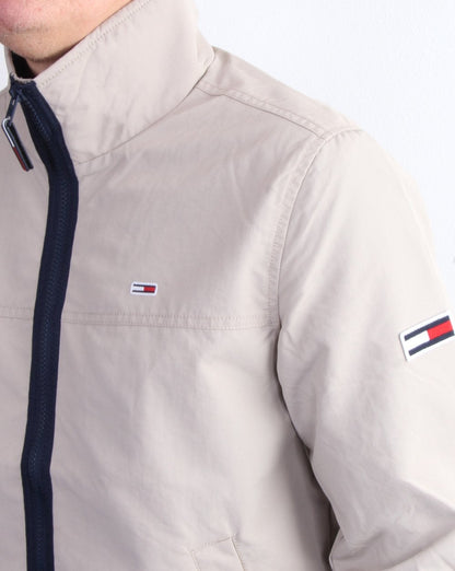 Tommy Jeans – Essential Bomberjacke in Stein
