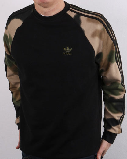 Adidas Originals – Schwarzes Sweatshirt mit Rundhalsausschnitt und Camouflage-Muster