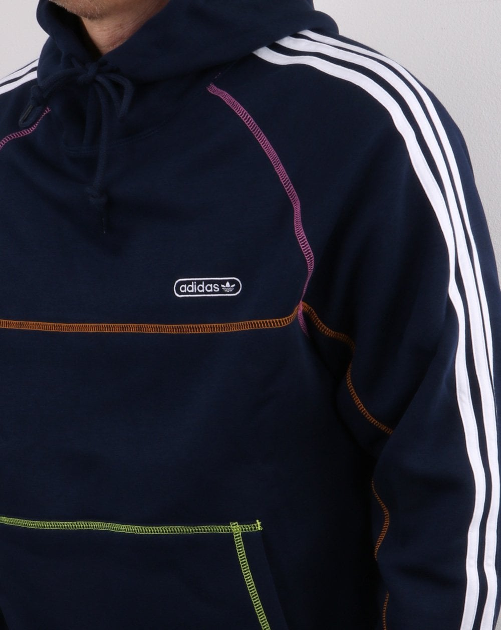 Adidas Originals – Kapuzenpullover mit Kontrastnähten in Marineblau