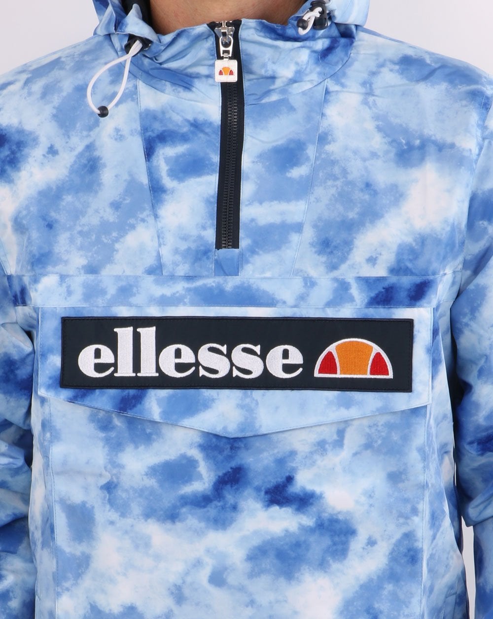 Ellesse – Jacke mit Viertelreißverschluss und Batikmuster in Blau